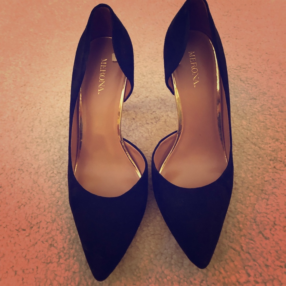 Black Pointy Heels